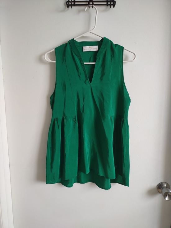 Amanda Uprichard Tops - 100%silk Sleeveless V-Neck Peplum Top - Emerald Green